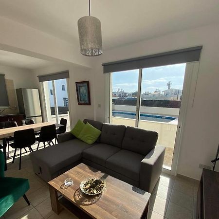 Cosy Apartment In Kato Paphos With Pool Access Экстерьер фото
