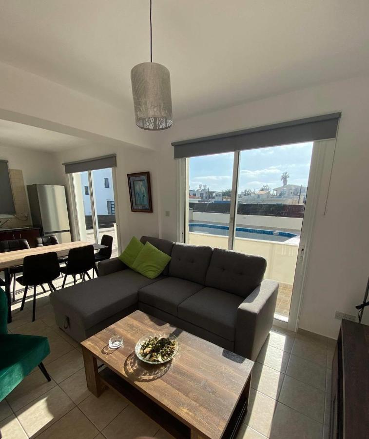 Cosy Apartment In Kato Paphos With Pool Access Экстерьер фото